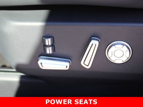 Used 2024 Lincoln Nautilus Reserve w/ Equipment Group 203A image 14