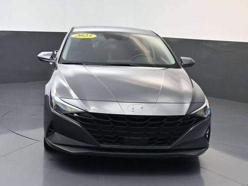 Used 2023 Hyundai Elantra SEL w/ Convenience Package FWD image 8