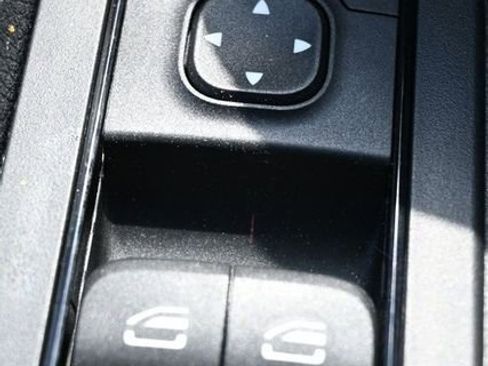 Used 2023 Mercedes-Benz Sprinter 2500 image 28