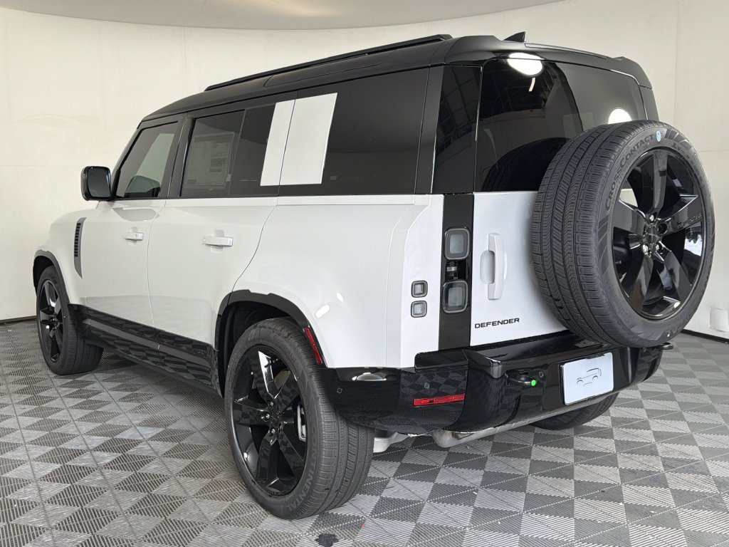 New 2026 Land Rover Defender 110 X-Dynamic SE AWD/4WD image 5
