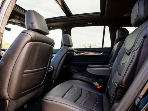 New 2025 Cadillac XT6 Premium Luxury w/ Platinum Package image 14