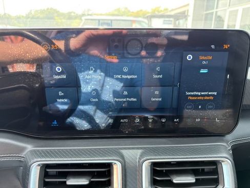 Used 2024 Ford Mustang Premium RWD image 33