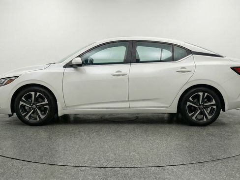 Used 2025 Nissan Sentra SV FWD image 5