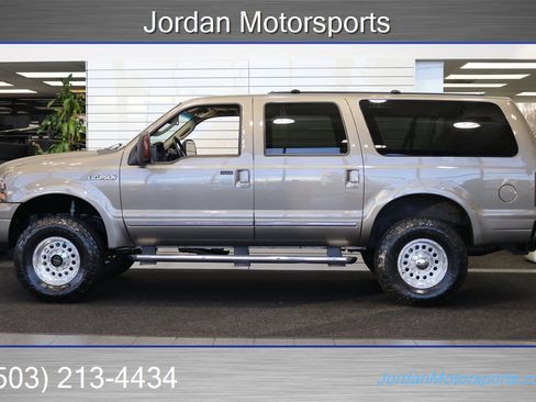 Used 2005 Ford Excursion Limited image 4