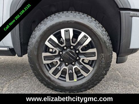 New 2026 GMC Sierra 2500 Denali Ultimate image 12