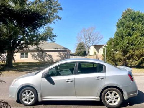 Used 2012 Nissan Sentra 2.0 SR image 3