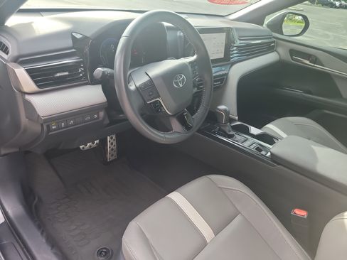 Certified 2025 Toyota Camry SE FWD image 18
