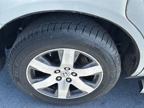 Used 2015 Honda Pilot Touring image 11