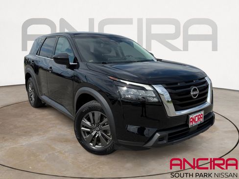 Used 2023 Nissan Pathfinder S FWD image 1