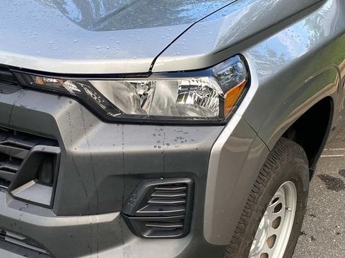 Used 2025 Chevrolet Colorado W/T w/ Advanced Trailering Package RWD image 5