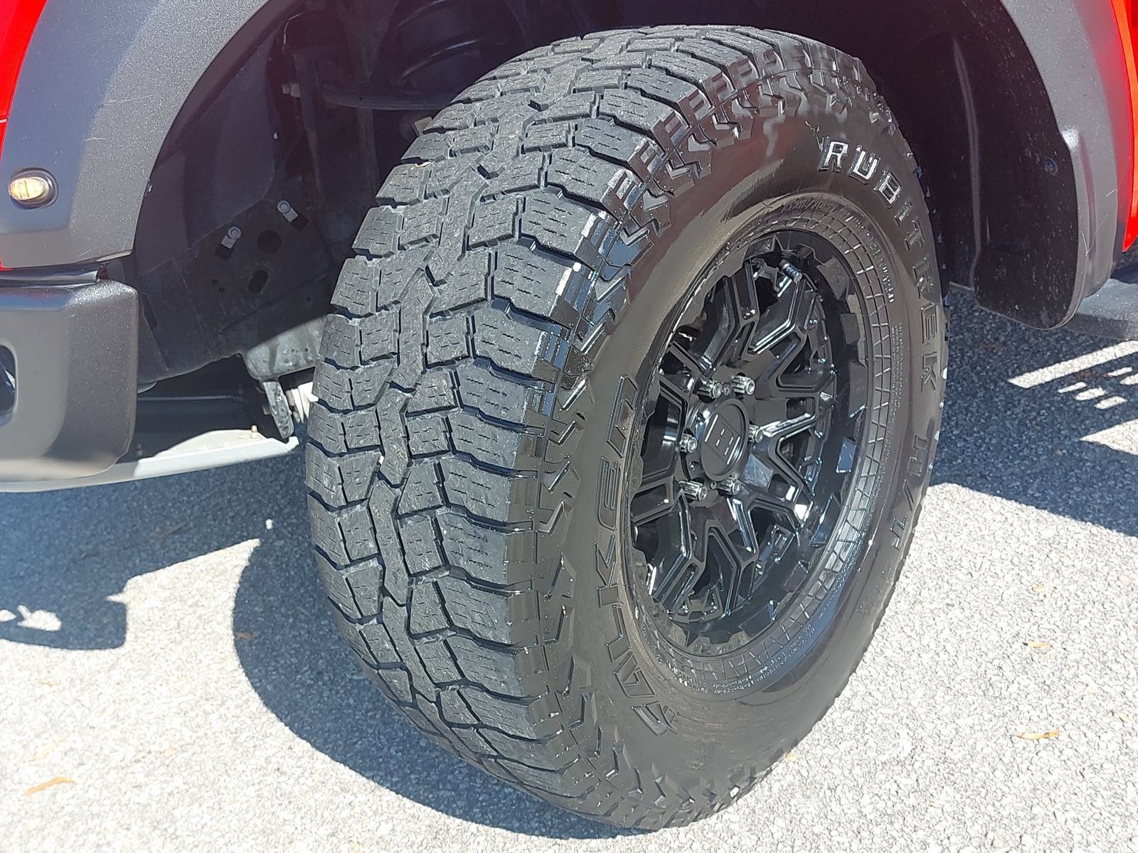 Used 2018 Ford F150 Raptor w/ Equipment Group 802A Luxury AWD/4WD image 32