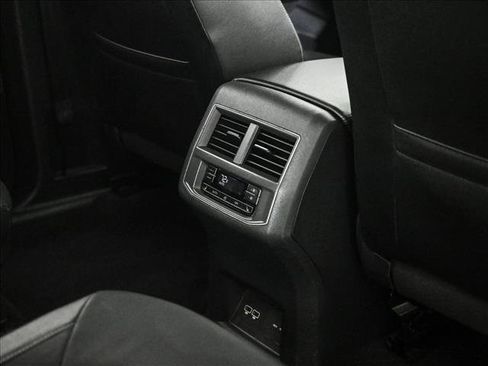 Used 2019 Volkswagen Atlas SEL Premium AWD/4WD image 18