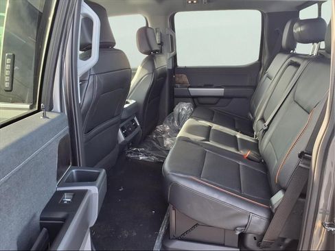 New 2026 Ford F250 Lariat w/ Chrome Package image 18