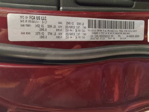 Used 2017 Jeep Grand Cherokee Limited w/ Luxury Group II image 33