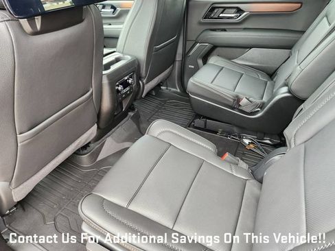 New 2026 GMC Yukon Denali w/ Denali Reserve Package AWD/4WD image 21