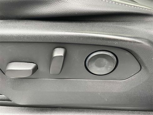 Used 2021 Chevrolet Tahoe LT w/ LT Signature Package image 15