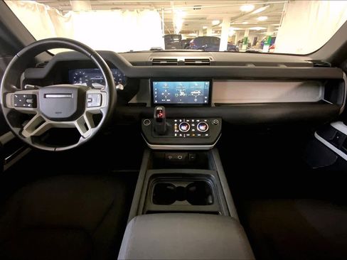 Used 2021 Land Rover Defender 110 image 15
