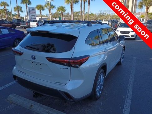 Used 2021 Toyota Highlander Limited image 5