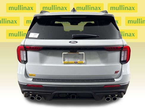New 2027 Ford Explorer ST AWD/4WD image 9
