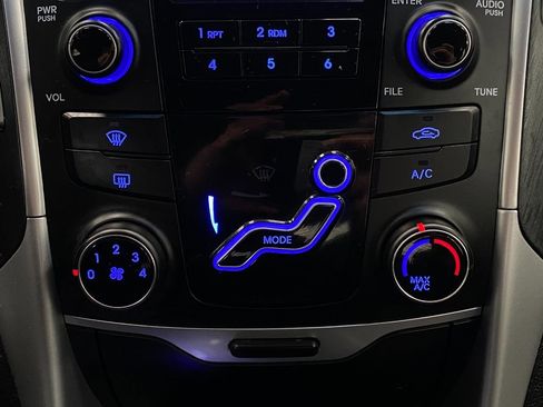 Used 2011 Hyundai Sonata SE image 22