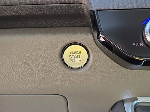 New 2026 Kia Carnival EX FWD image 27
