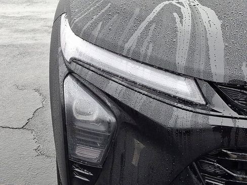 Certified 2025 Chevrolet Trax ACTIV image 9