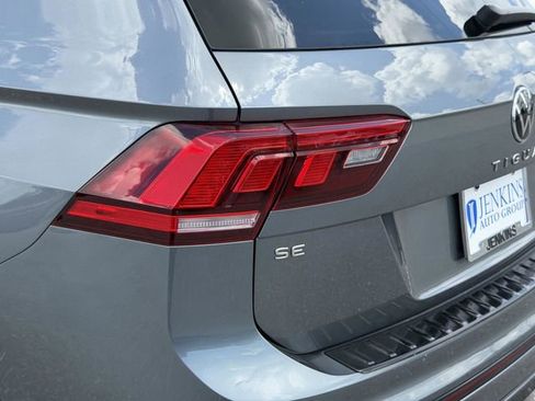 Used 2023 Volkswagen Tiguan SE R-Line FWD image 35