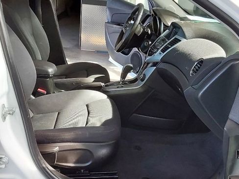 Used 2012 Chevrolet Cruze LT image 12