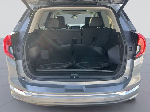 Used 2023 GMC Terrain Denali w/ Denali Premium Package image 25