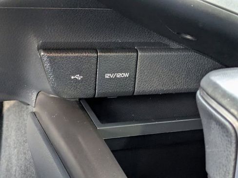 Used 2024 Toyota Camry SE image 17