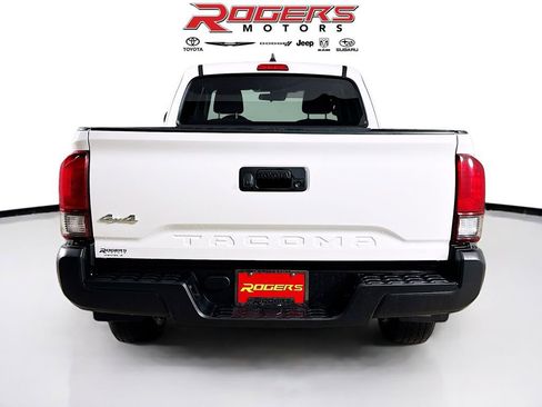 Certified 2022 Toyota Tacoma SR image 6