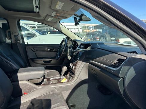 Used 2016 Chevrolet Traverse LTZ FWD image 25