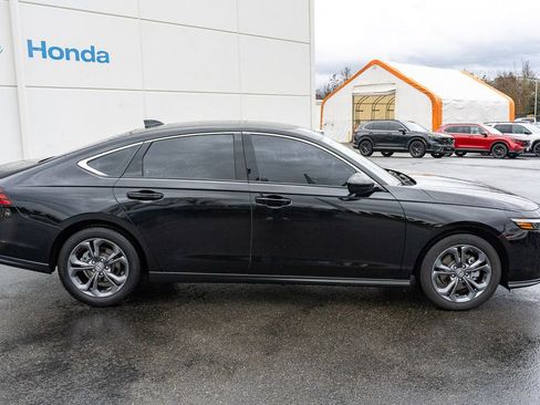 Certified 2023 Honda Accord EX image 16