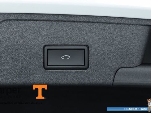 Used 2023 Volkswagen Atlas Cross Sport SEL AWD/4WD image 69