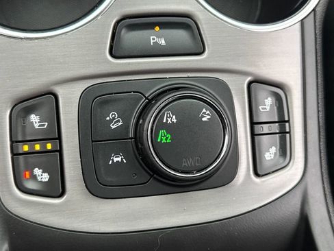 Used 2024 GMC Terrain AT4 w/ Infotainment Package II AWD/4WD image 25