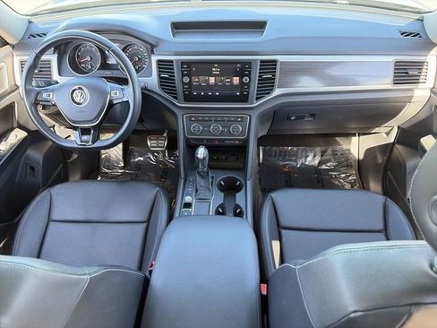 Used 2019 Volkswagen Atlas SE w/ Panoramic Sunroof Package image 16