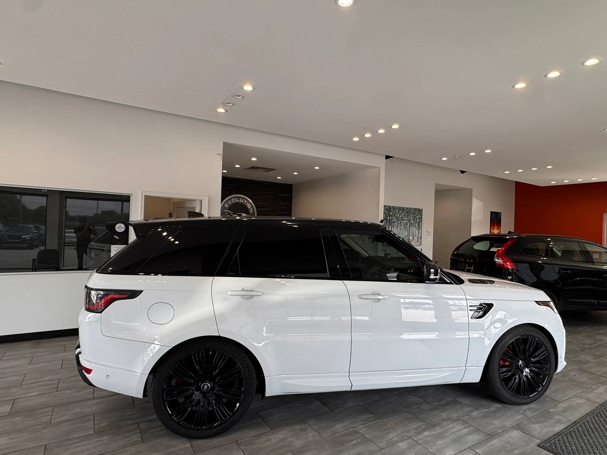Used 2018 Land Rover Range Rover Sport Supercharged AWD/4WD image 9