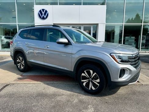 Certified 2026 Volkswagen Atlas SE AWD/4WD image 1