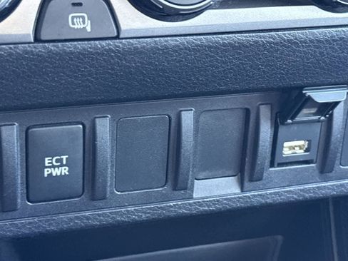 Used 2022 Toyota Tacoma SR image 25