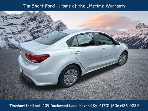 Used 2020 Kia Rio S image 4