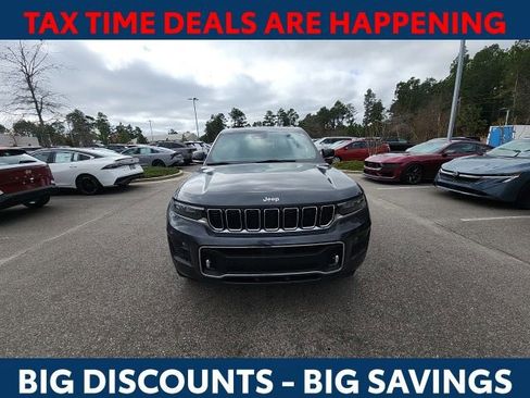 Used 2022 Jeep Grand Cherokee L Overland w/ Luxury Tech Group IV image 4