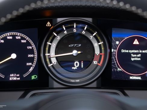 Used 2022 Porsche 911 GT3 image 30