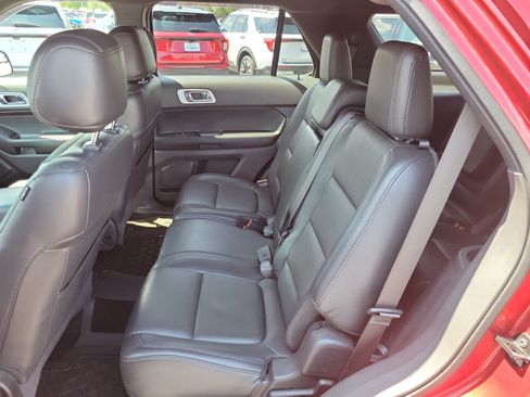 Used 2015 Ford Explorer Limited w/ Equipment Group 301A AWD/4WD image 15