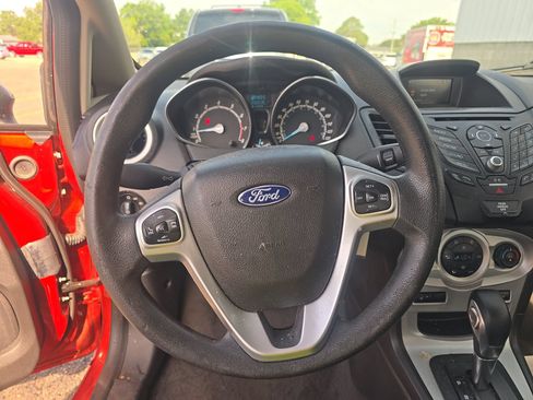 Used 2019 Ford Fiesta SE w/ Cold Weather Package FWD image 11