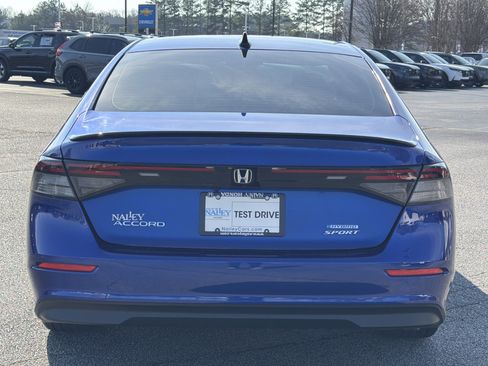 Used 2024 Honda Accord Sport image 4
