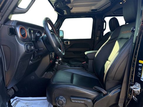 Certified 2023 Jeep Gladiator Mojave w/ Trailer Tow Package image 9