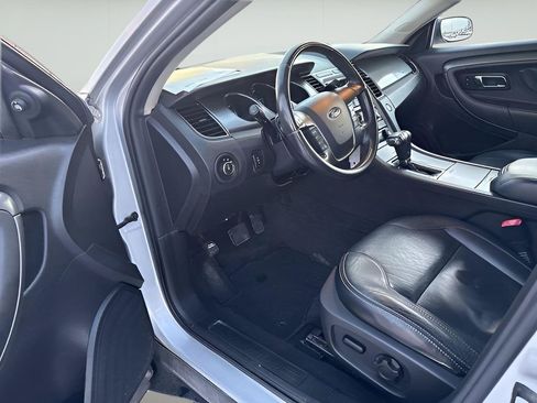 Used 2010 Ford Taurus SEL FWD image 14