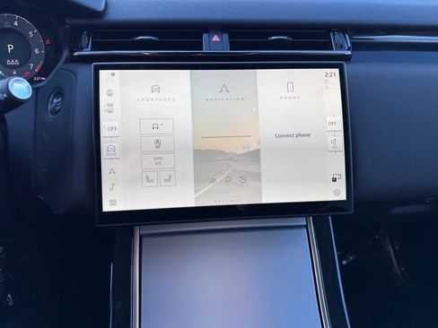 Used 2024 Land Rover Range Rover Velar S image 19