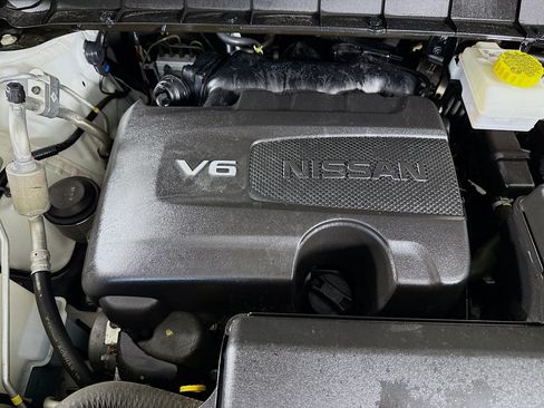 Used 2023 Nissan Pathfinder SL AWD/4WD image 39