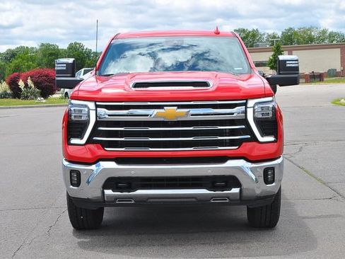 Used 2024 Chevrolet Silverado 2500 LTZ w/ LTZ Convenience Package AWD/4WD image 8